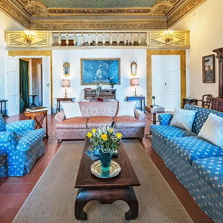 Dimora Del Palazzo Aldobrandini Del Papa By Interhome * Florenz