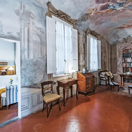 Dimora Del Palazzo Aldobrandini Del Papa By Interhome Florence